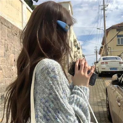 属鼠的夫人海报